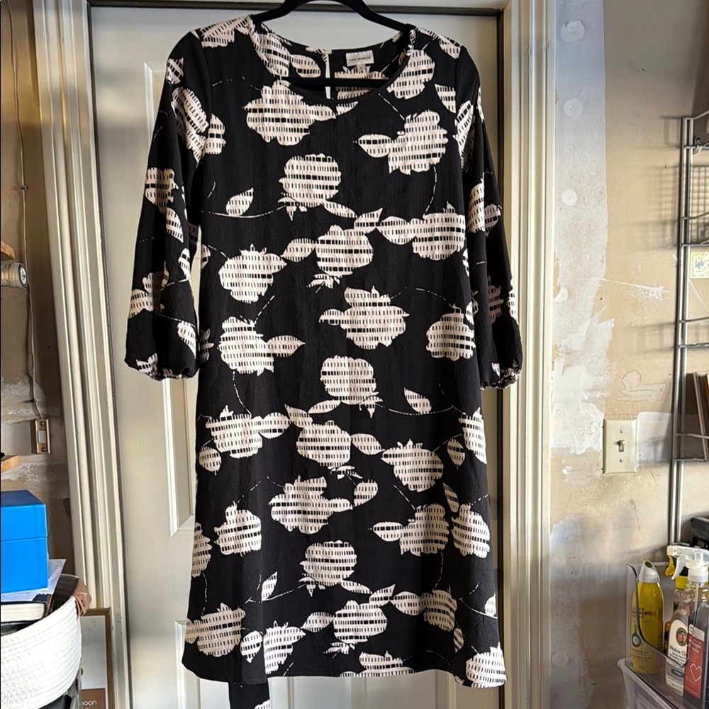 Black and White Belted Sheath Dress with Cuffed 3/4 Sleeves